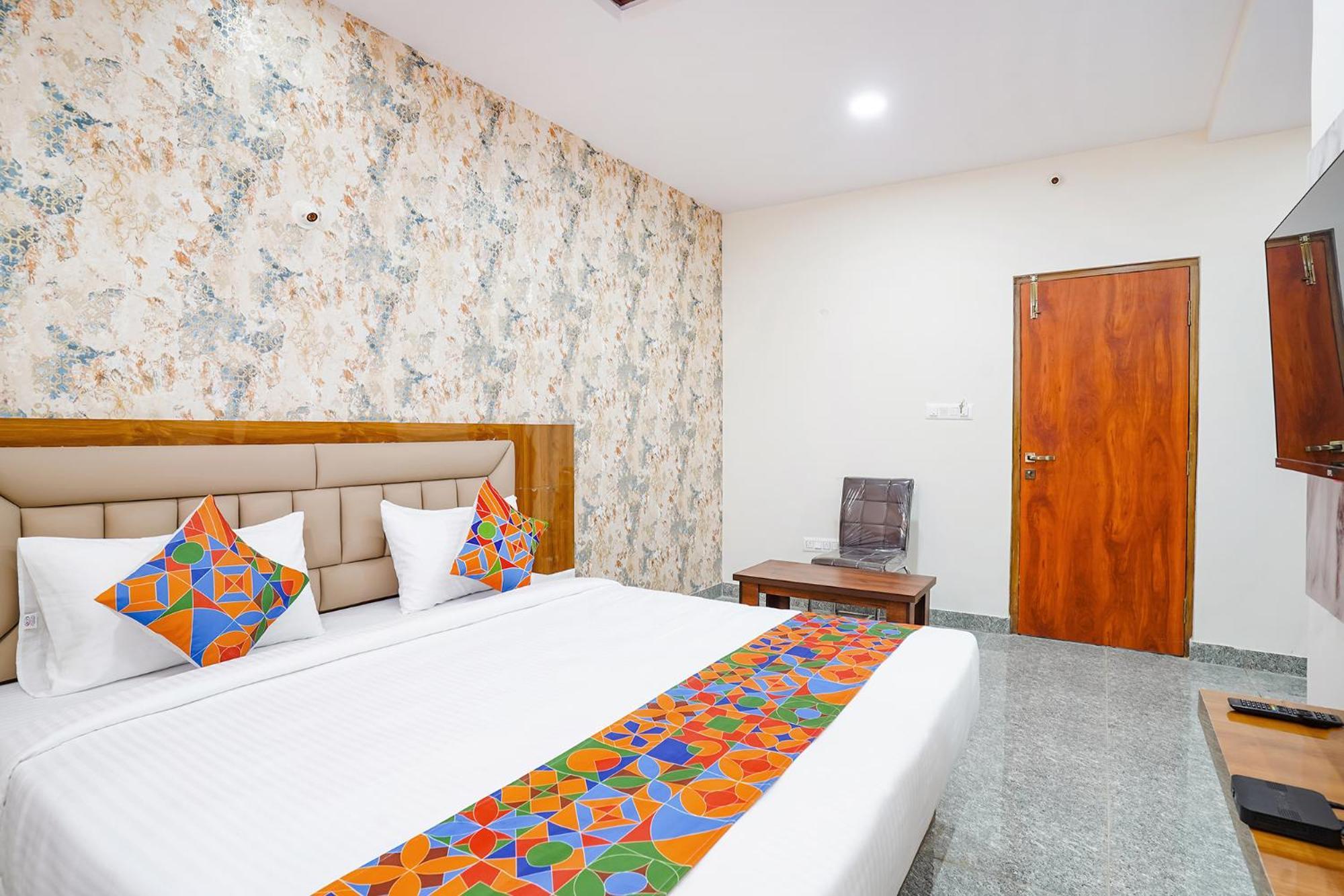 העיר בנגלור Fabhotel Platinum Palace - Nr Magadi Main Road מראה חיצוני תמונה